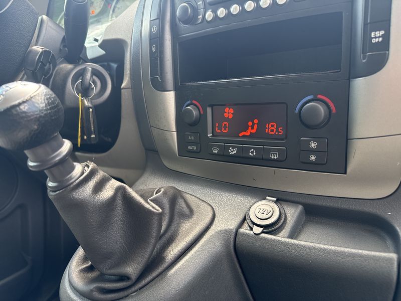 Citroen Jumpy 2.0 HDi L2 Confort — zdjęcie 17