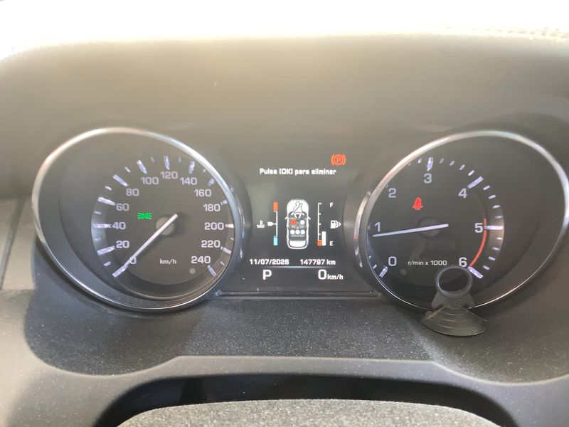 Land Rover Evoque 2.2 Td4 Pure Technik — zdjęcie 13