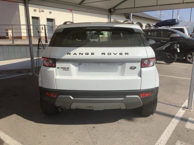 Land Rover Evoque 2.2 Td4 Pure Technik — zdjęcie 5