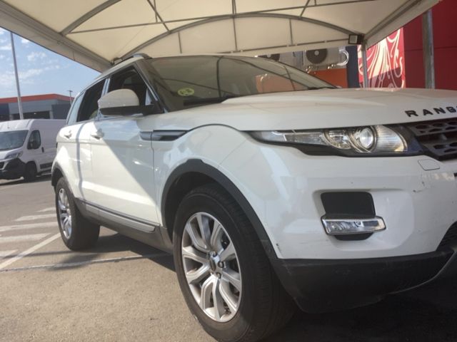 Land Rover Evoque 2.2 Td4 Pure Technik — zdjęcie 8
