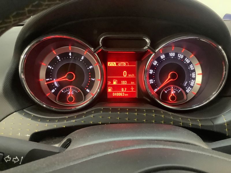 Opel Adam 1.4 Slam — zdjęcie 13