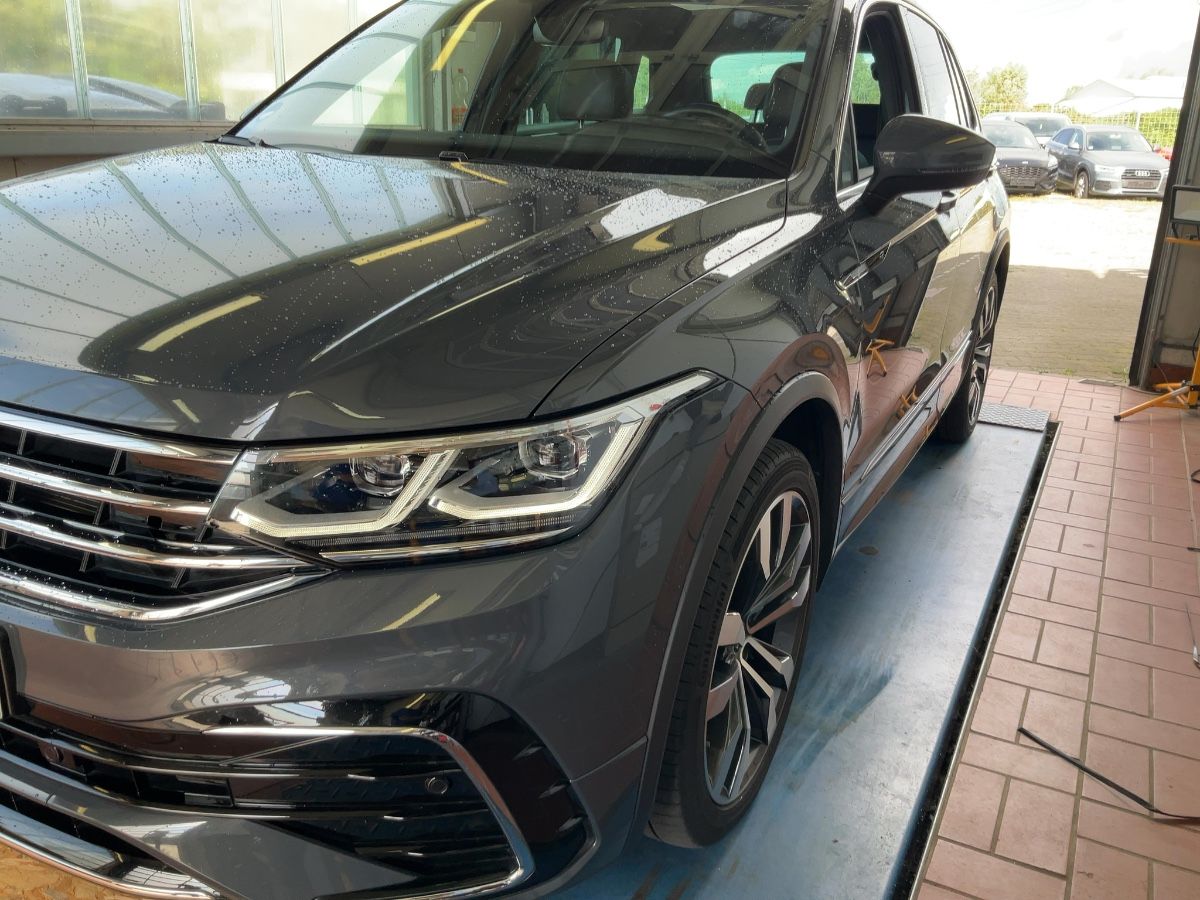 Volkswagen Tiguan 2.0 TDI R-Line 4Motion