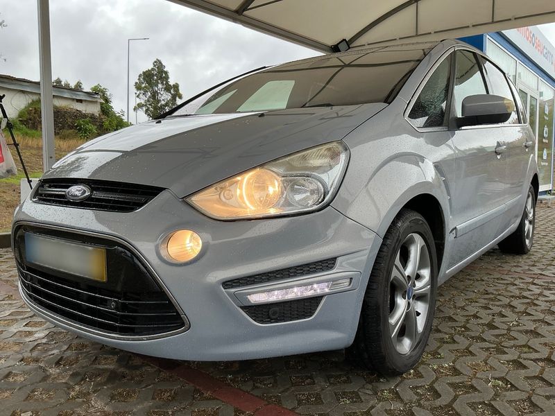 2010 Ford S-Max
