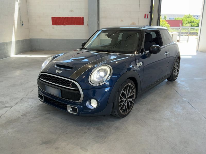 MINI Cooper S — zdjęcie 1