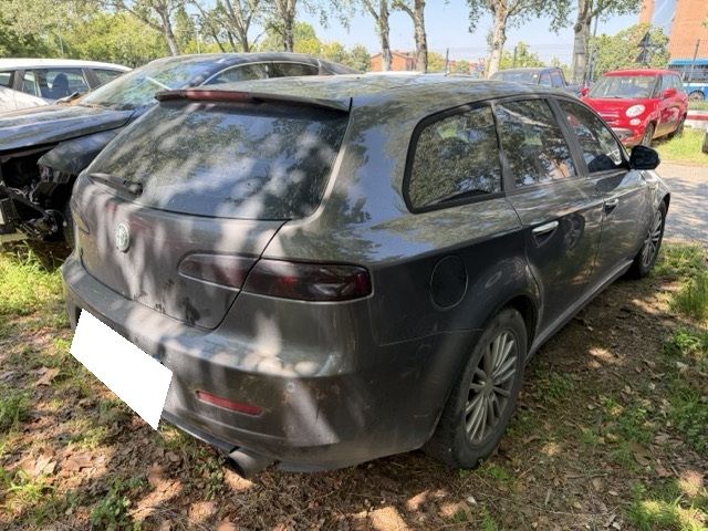 Alfa Romeo Alfa 159 1.9 JTD JTDM Exclusive — zdjęcie 5