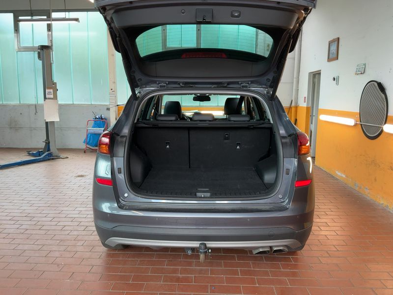 Hyundai Tucson 1.6 TGDI Premium 4WD — zdjęcie 10