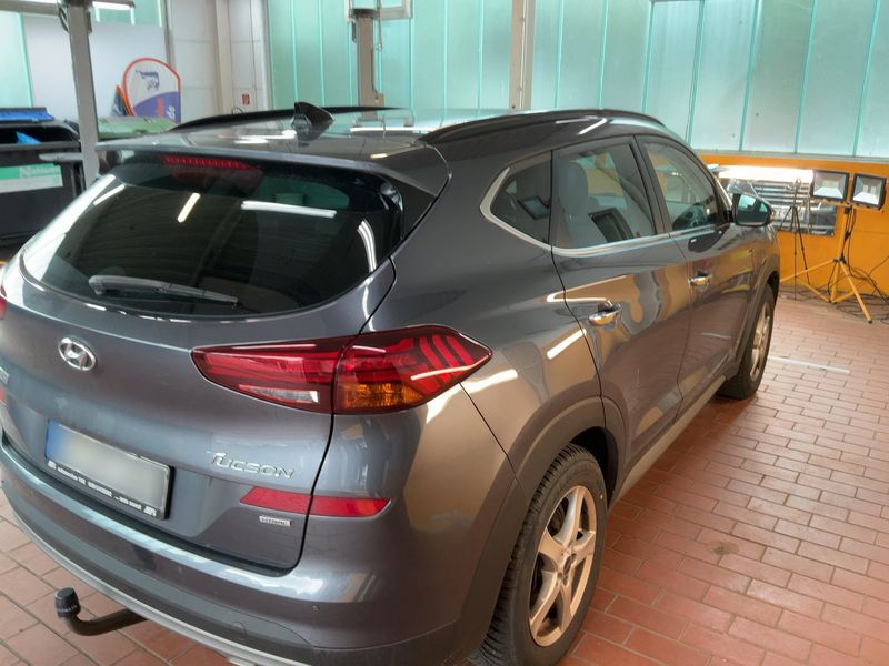 Hyundai Tucson 1.6 TGDI Premium 4WD — zdjęcie 6