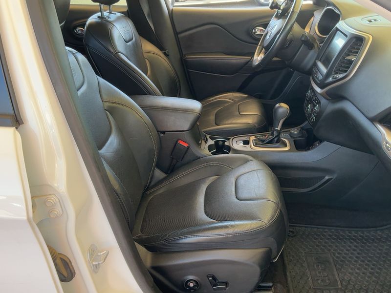 Jeep Cherokee 2.2 M-Jet Limited 4WD — zdjęcie 11