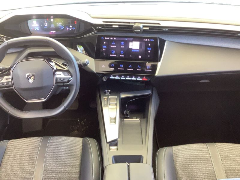 Peugeot 308 1.5 Blue-HDi Allure Pack 2022 – снимка 17