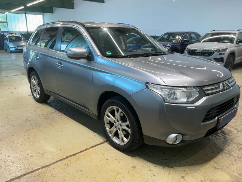 Mitsubishi Outlander 2.2 DI-D Intense ClearTec 4WD 2014 – снимка 12