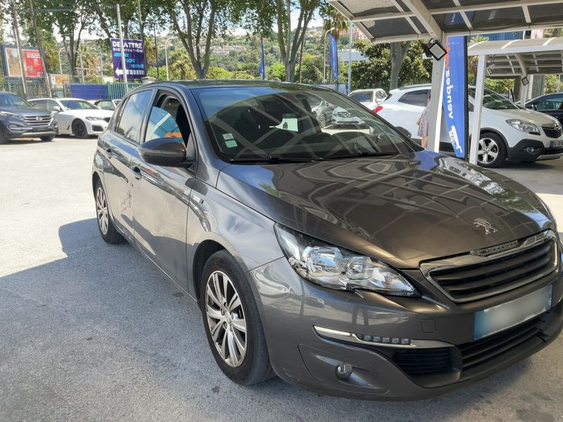 Peugeot 308 1.2 e-THP Style — zdjęcie 8