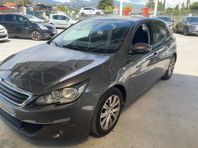 Peugeot 308 1.2 e-THP Style — zdjęcie 2