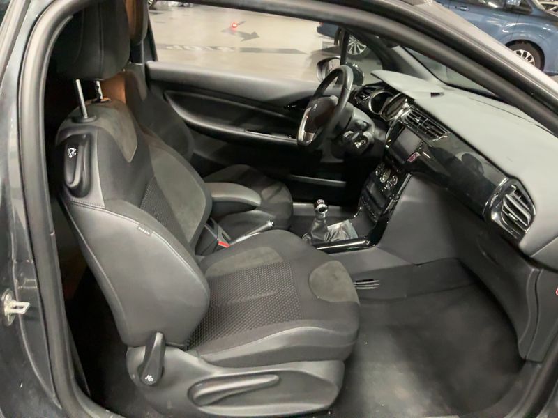 DS Automobiles DS3 1.2 PureTech SoChic — zdjęcie 11