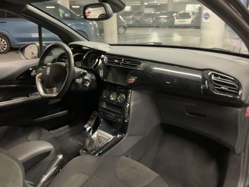 DS Automobiles DS3 1.2 PureTech SoChic — zdjęcie 12