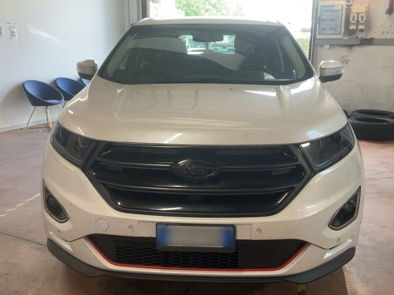 Ford Edge 2.0 TDCi Bi-Turbo ST-Line 4x4 — zdjęcie 9
