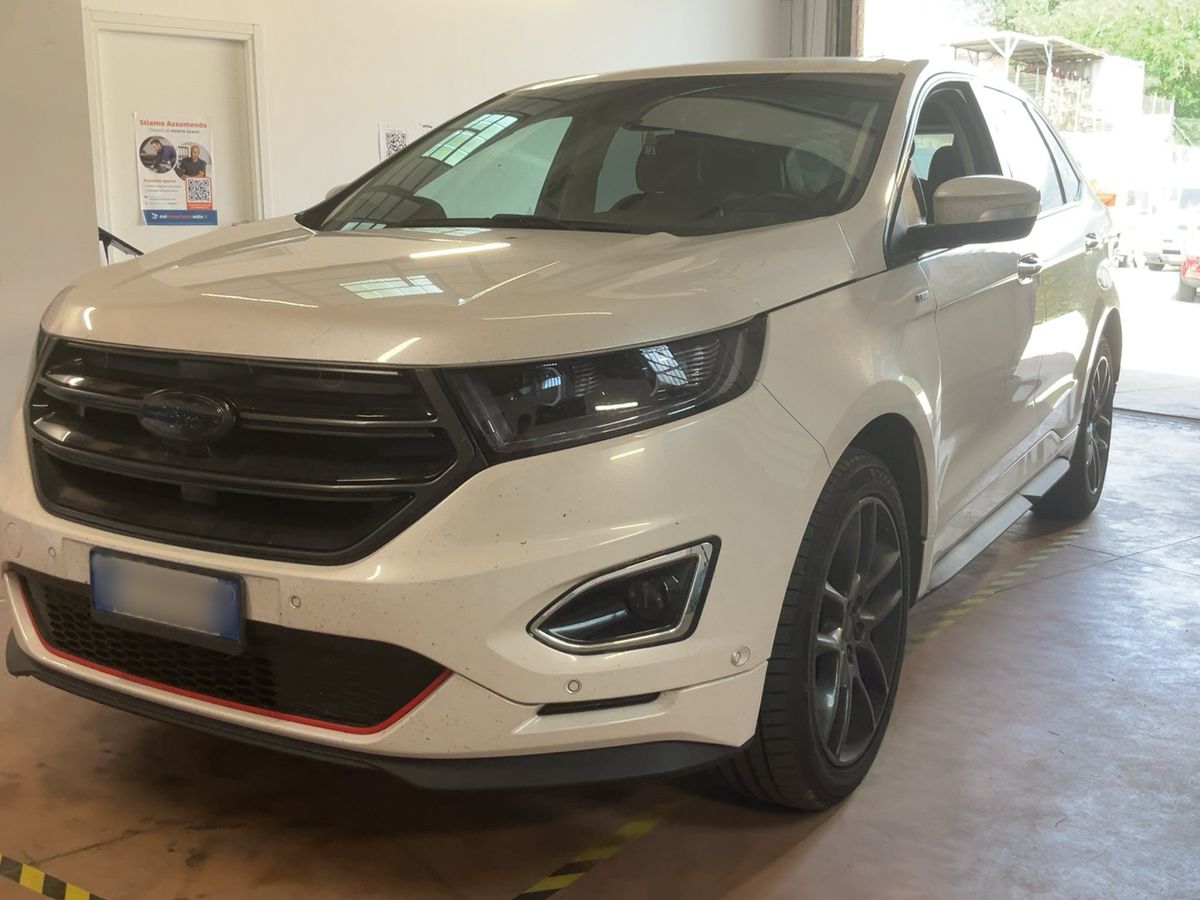 Ford Edge 2018 — photo 1