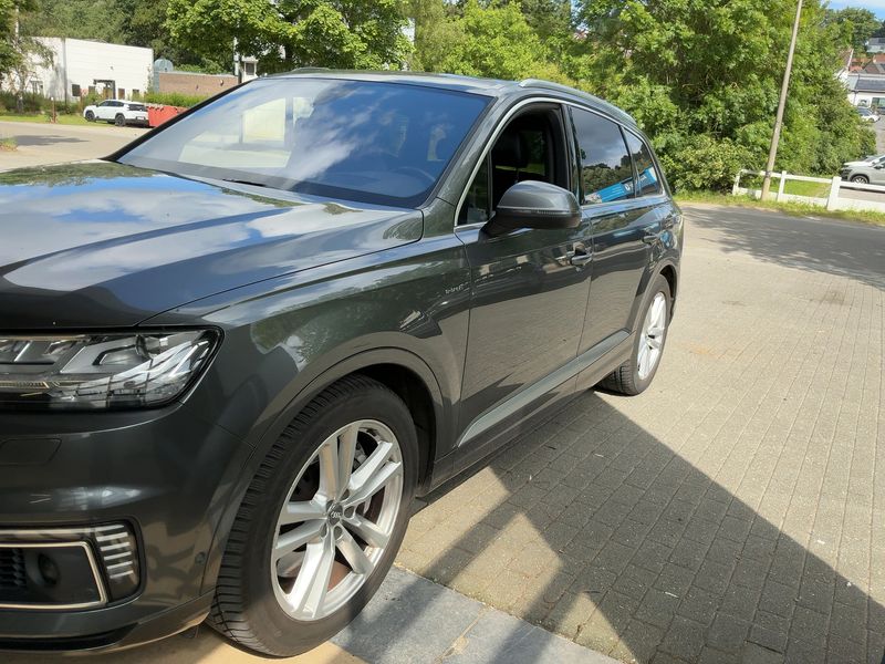 Audi Q7 3.0 TDI e-tron quattro 2018 – снимка 2