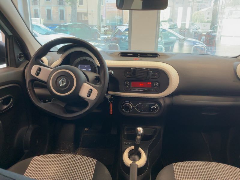 Renault Twingo electric drive 60 kW Life Electric 2021 – снимка 17