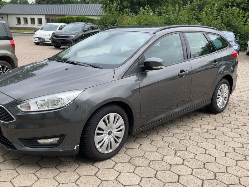 Ford Focus 1.0 EcoBoost Trend 2016 – снимка 2