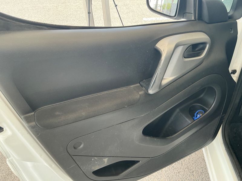 Peugeot Partner 1.6 Blue-HDi Active 2017 – снимка 26