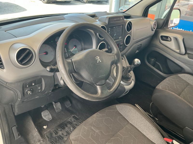 Peugeot Partner 1.6 Blue-HDi Active 2017 – снимка 25