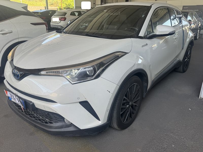 Toyota C-HR 1.8 Hybrid Lounge — zdjęcie 2