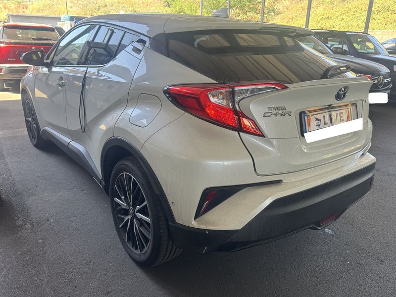 Toyota C-HR 1.8 Hybrid Lounge — zdjęcie 3
