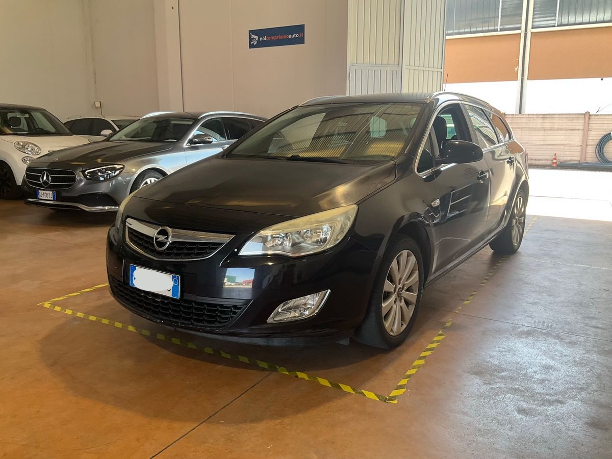 Opel Astra 2011