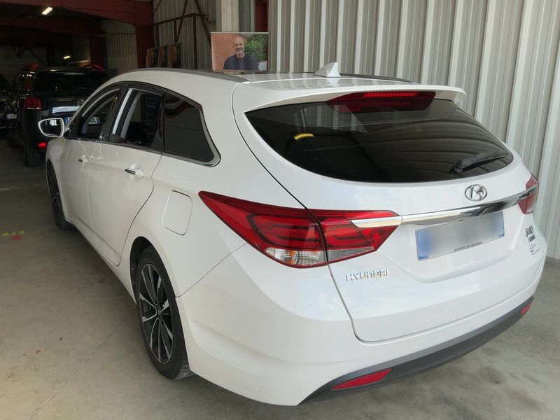 Hyundai i40 1.7 CRDi Creative — zdjęcie 3