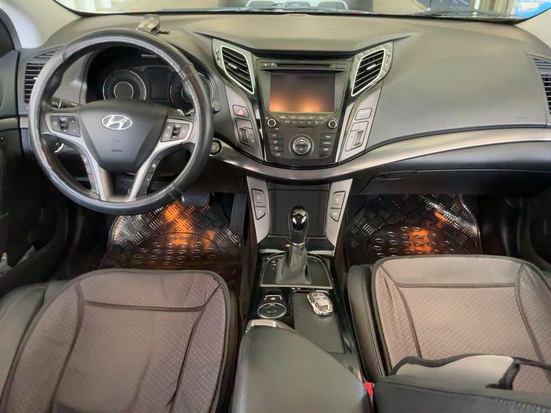 Hyundai i40 1.7 CRDi Creative — zdjęcie 12