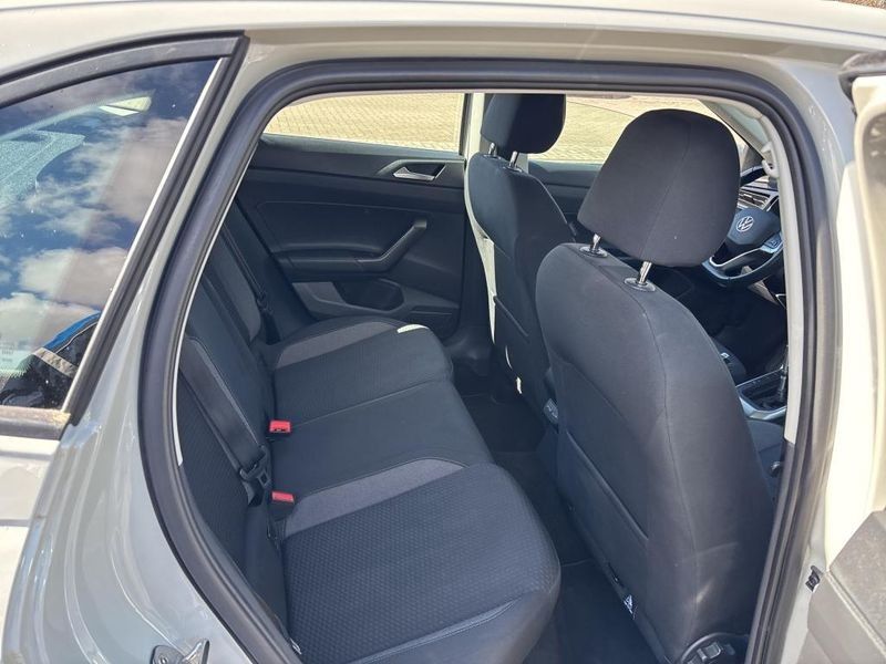 Volkswagen Taigo 1.0 TSI Life — zdjęcie 12