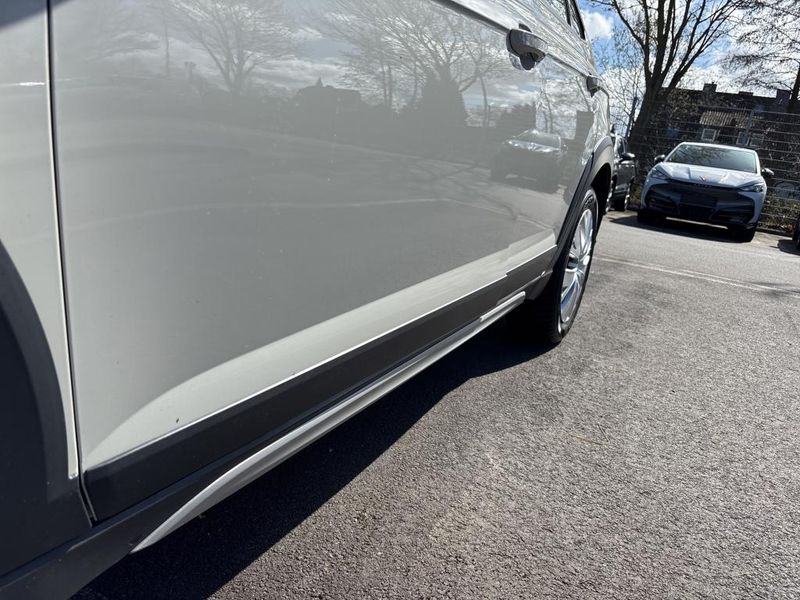 Volkswagen Taigo 1.0 TSI Life — zdjęcie 22