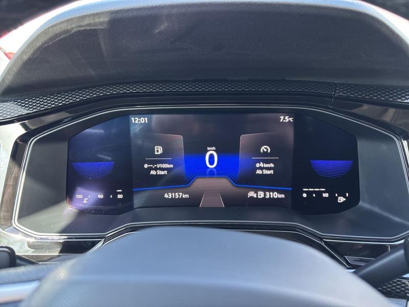 Volkswagen Taigo 1.0 TSI Life — zdjęcie 17