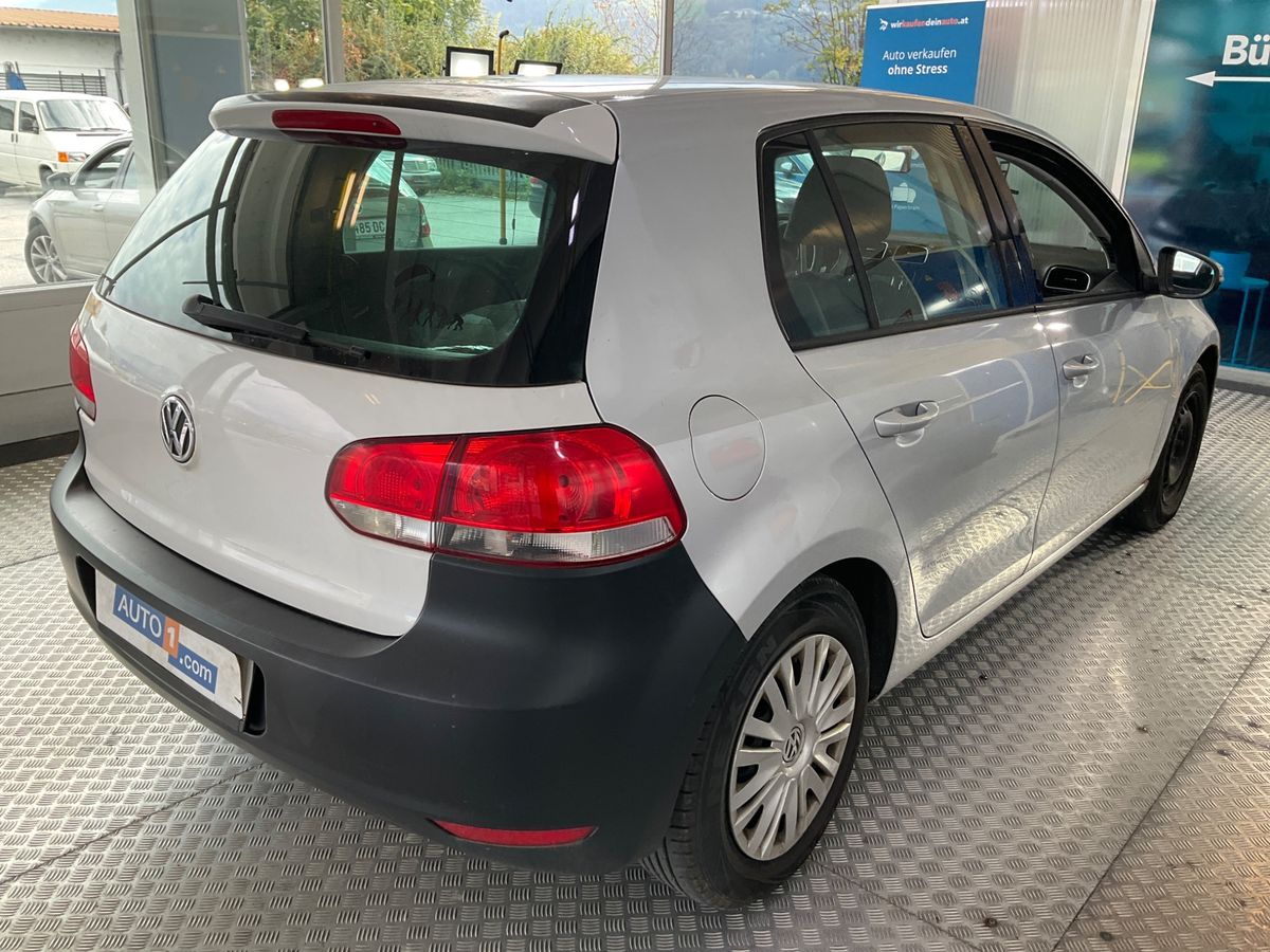 Volkswagen Golf VI 1.6 Trendline