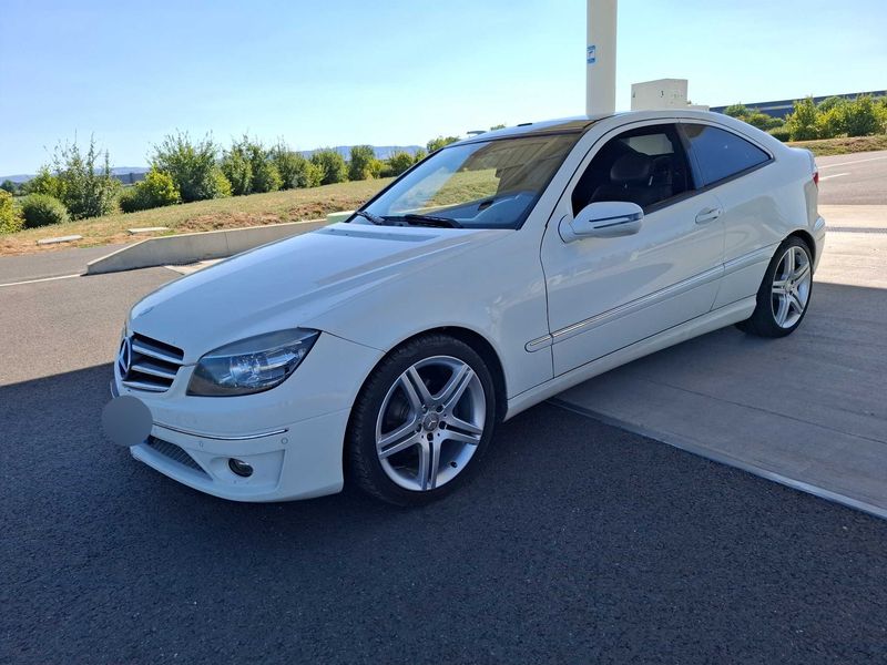 Mercedes-Benz CLC-Klasse CLC 200 CDI — zdjęcie 2