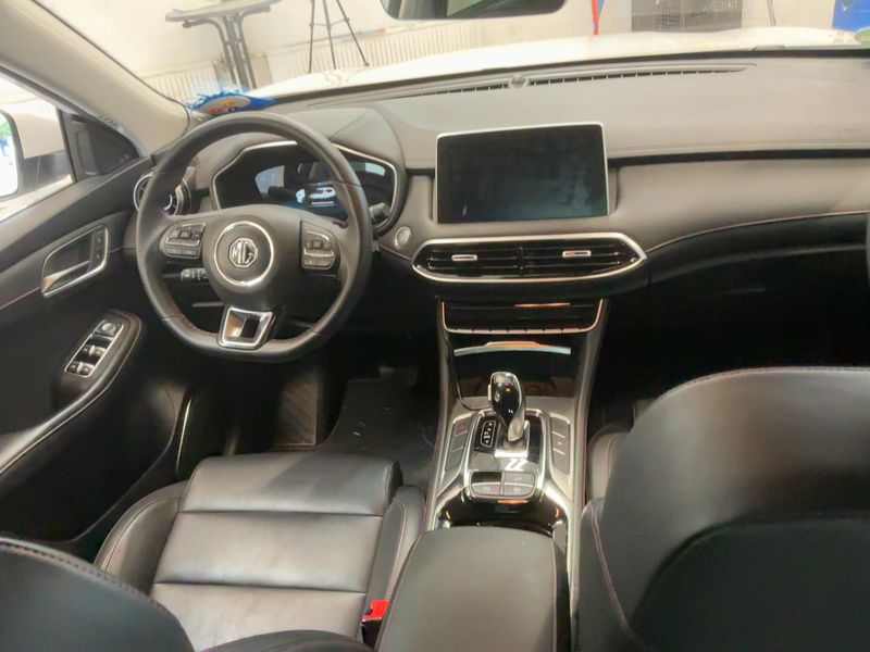 MG HS 1.5 Comfort — zdjęcie 12