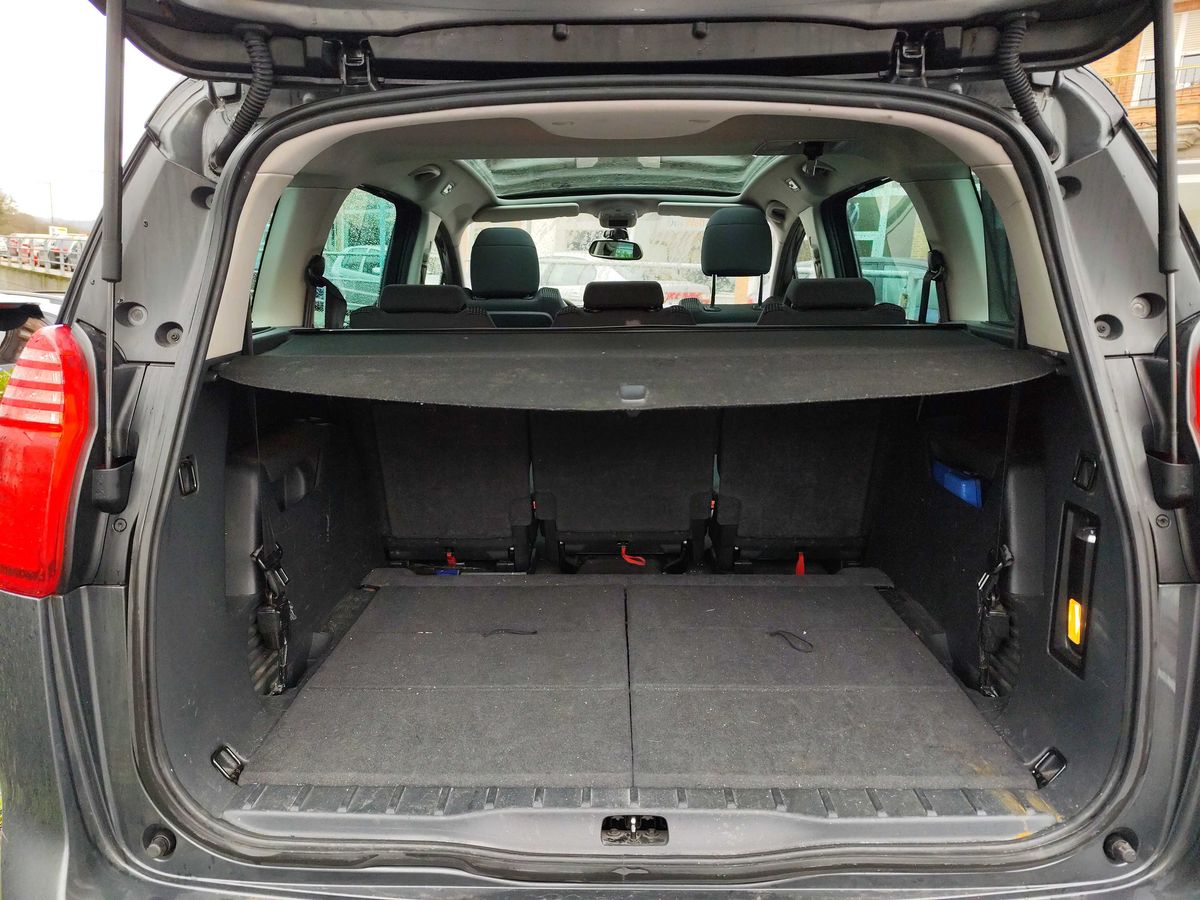Peugeot 5008 2013 — photo 10
