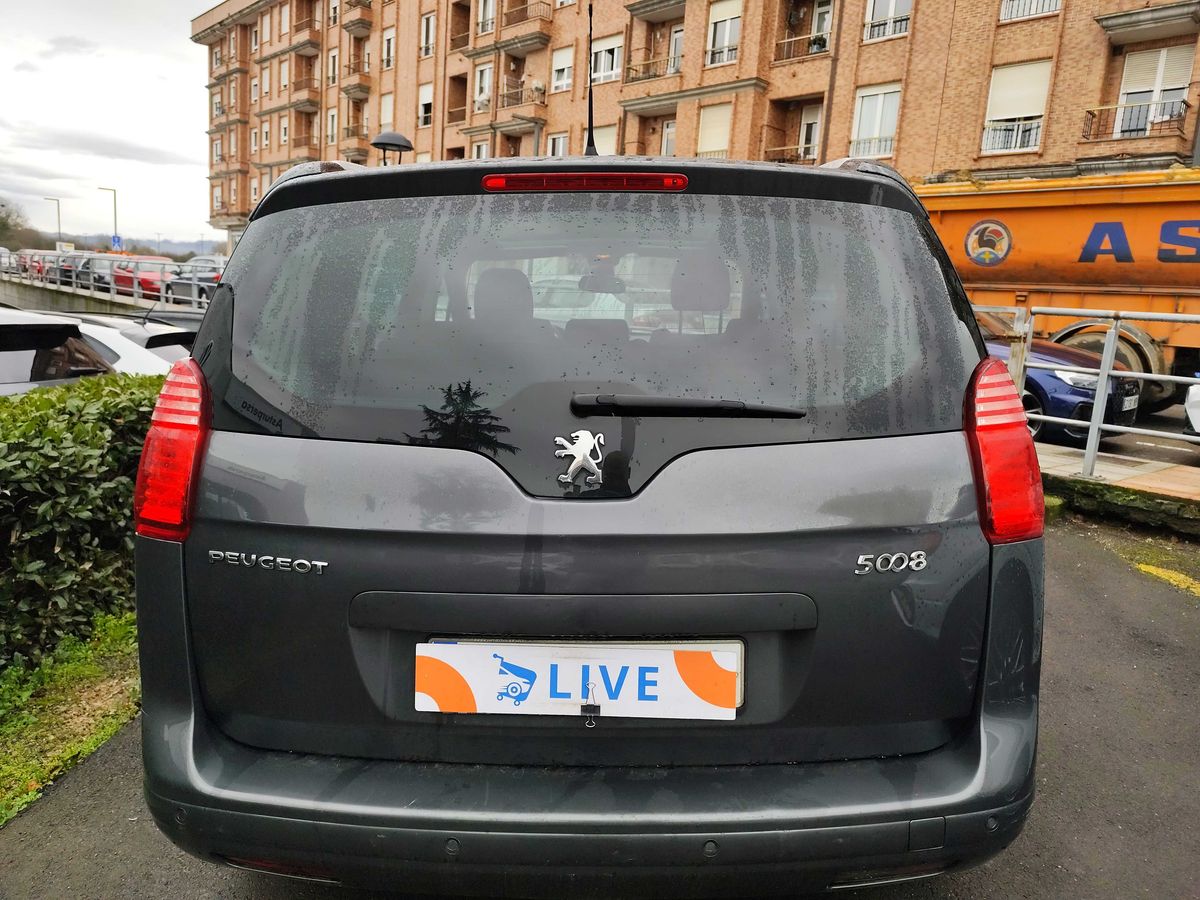 Peugeot 5008 2013 — photo 5