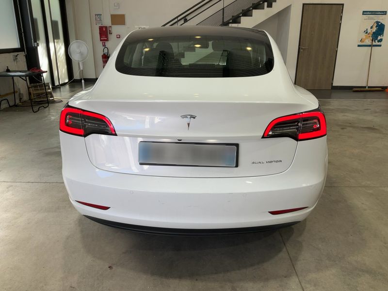 Tesla Model 3 Long Range Dual Long Range Dual AWD — zdjęcie 5