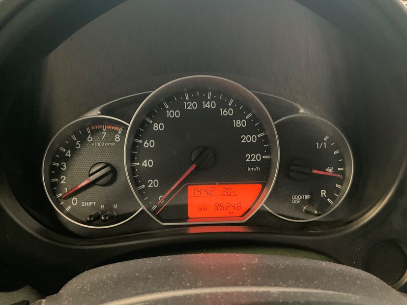 Toyota Verso-S 1.33 Dual VVT-i Life — zdjęcie 13